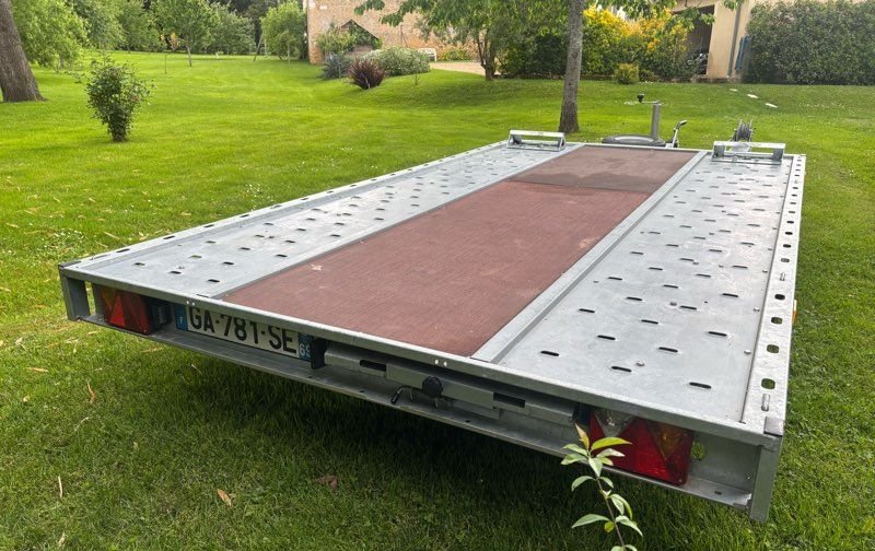 Remorque porte voiture roues dessous 2