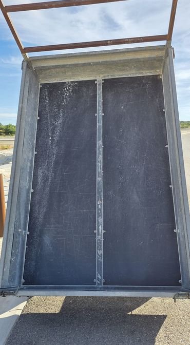 Remorque 250cm x 160cm, benne hydraulique PTAC 2100kg 3