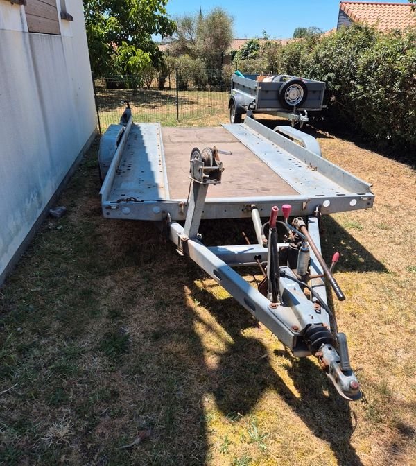 Remorque porte-voiture Fountain Trailers 3T – Double essieu AL-KO – Châssis galvanisé 2