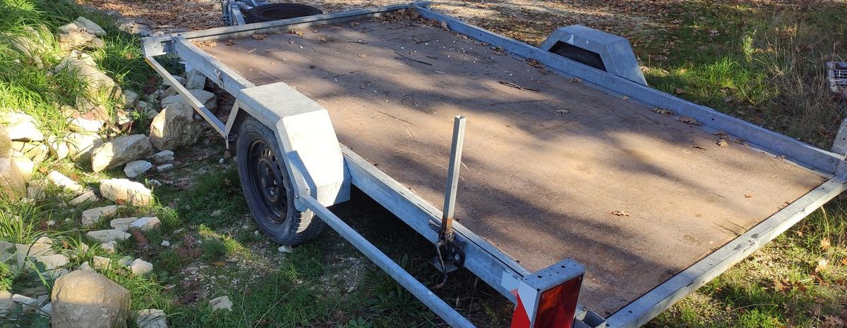 Remorque porte voiture basculante et freinée 900kg