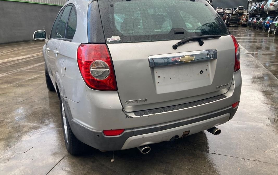 4×4 Chevrolet Captiva essence Export 2