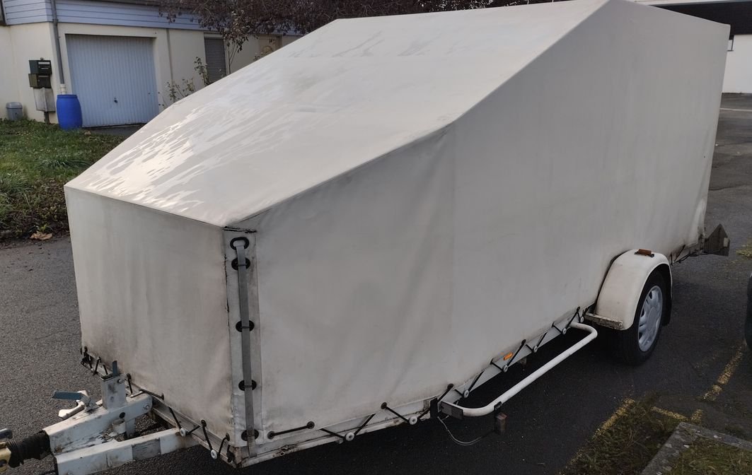 Vends remorque plateau bâchée