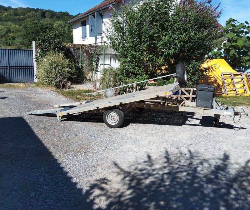 Remorque plateau inclinable 1250kg 2