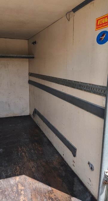 Remorque Fourgon Hubière 1500kg – Double essieu – Très bon état 5