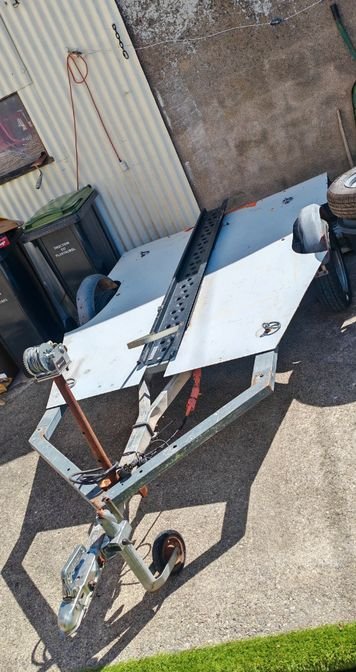 Remorque porte moto maison