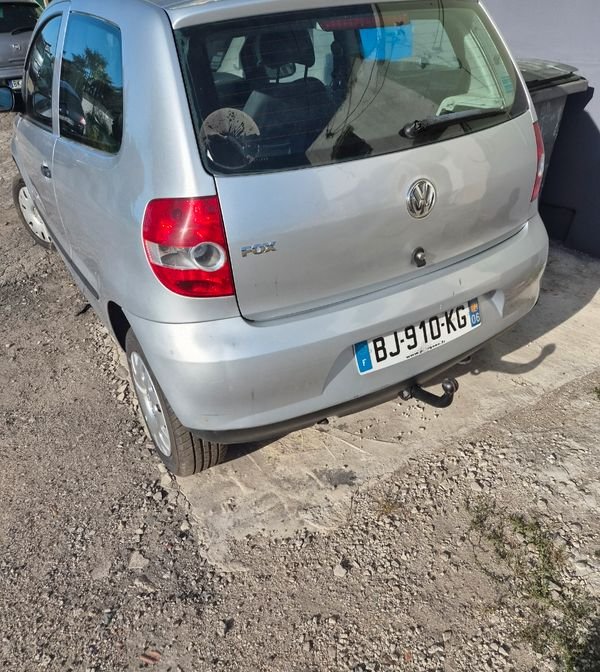 Wolsvagen fox1.2 essence 2005 134000km dans l etat