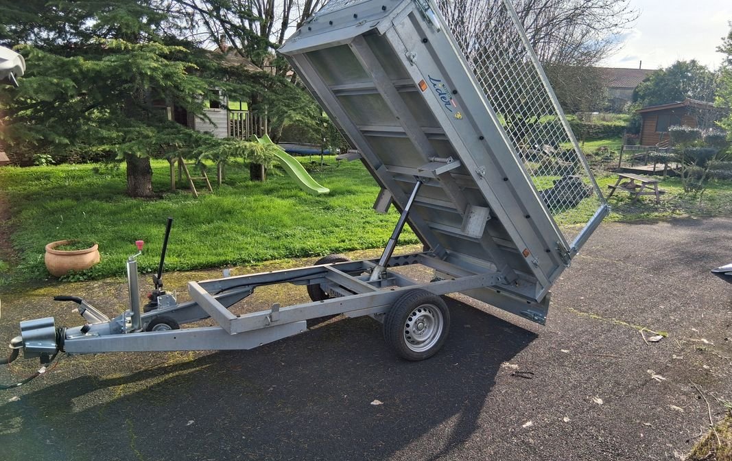 Remorque benne Lider 1350 kg – Très bon état, récente