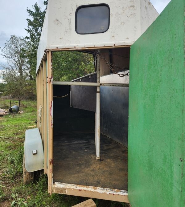 Vans chevaux 2 places