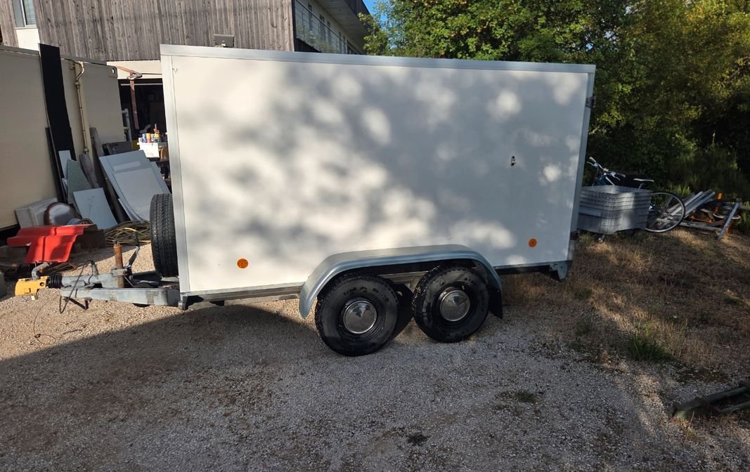 Remorque fourgon Hapert double essieux 2
