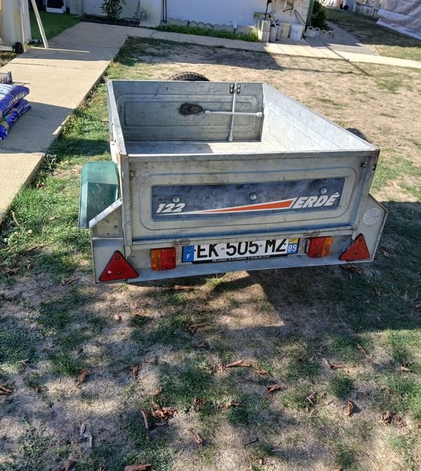 Vend remorque Edée bon etat