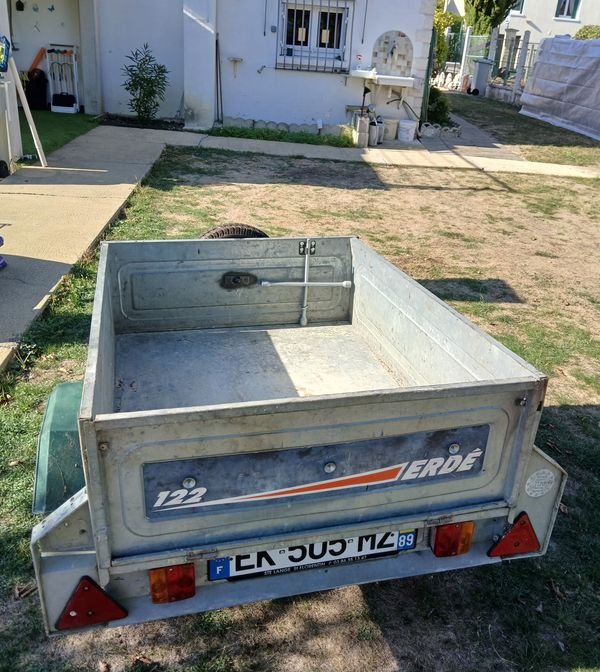 Vend remorque Edée bon etat 2