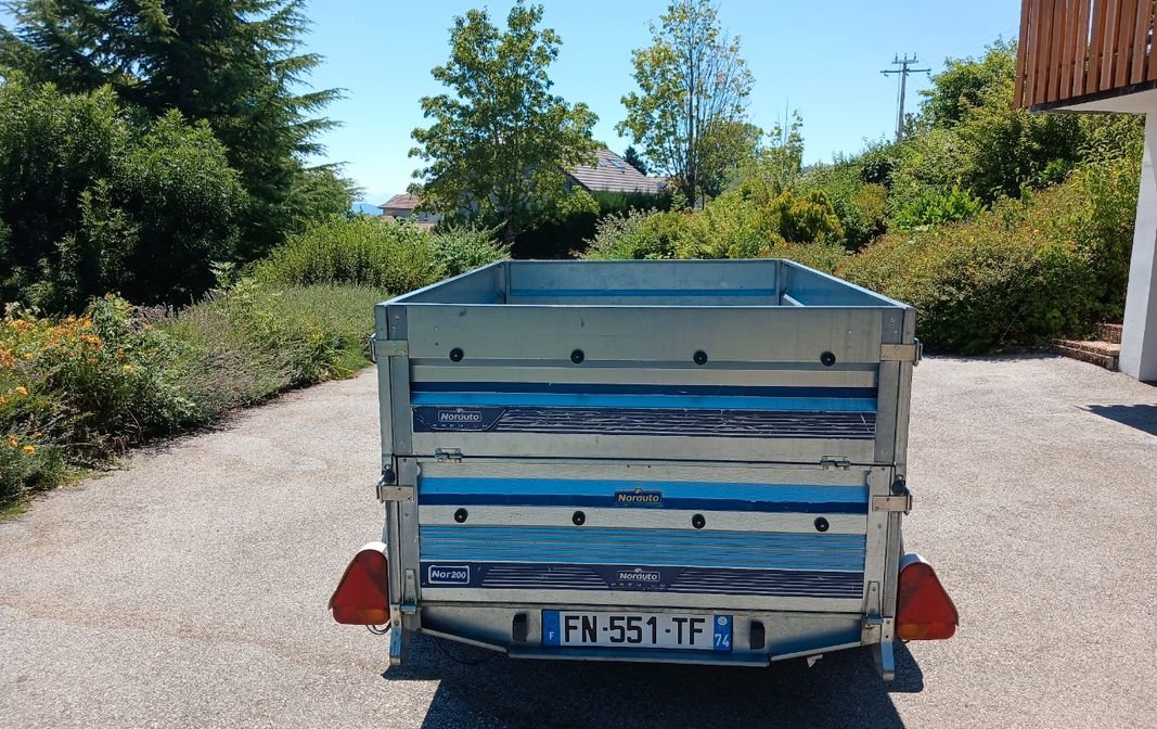 Remorque norauto premium avec rehausse 2