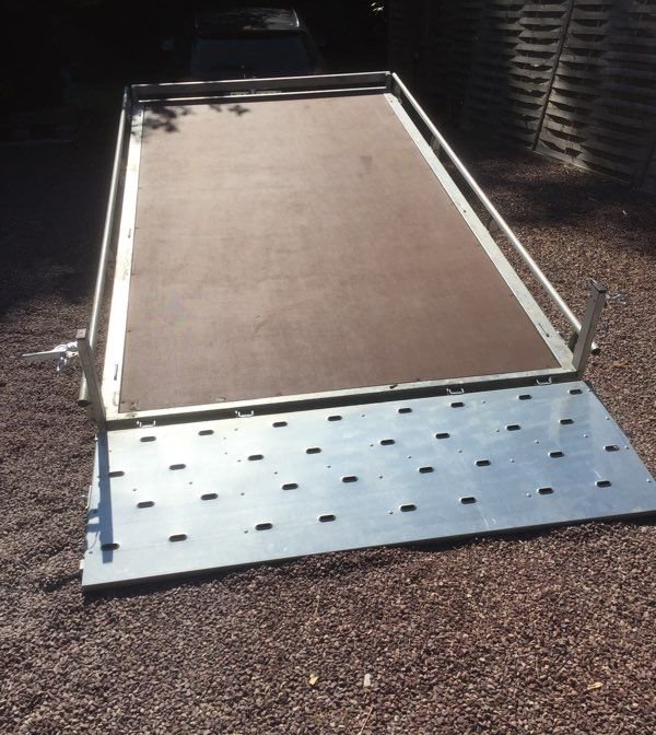Remorque Plateau 1.400kg 2