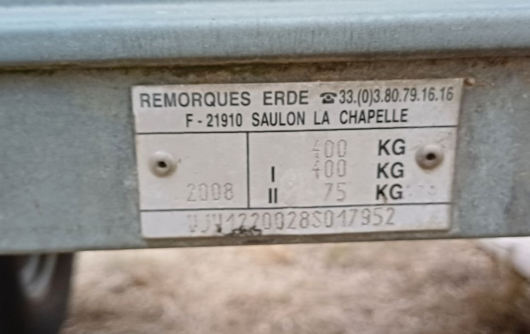 Remorque Erdé 122 avec coffre 2