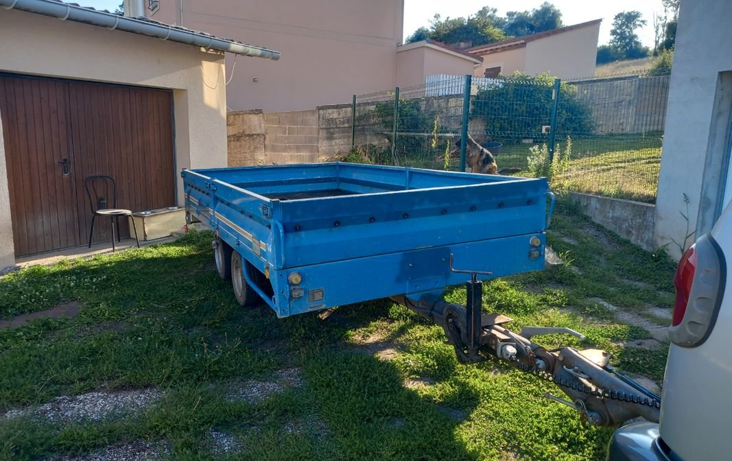 Vend remorque double essieux